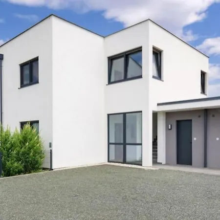 Teichappartement Am Golfplatz Und Therme Lutzmannsburg Zsira