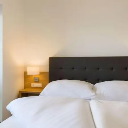 Luxus Am Golfplatz Und Therme Lutzmannsburg Apartment Zsira