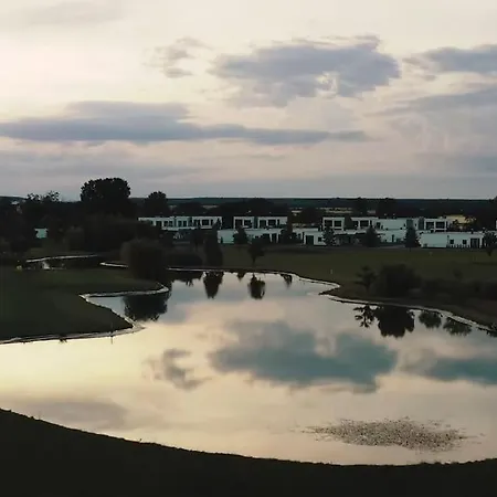Teichappartement Am Golfplatz Und Therme Lutzmannsburg * Zsira