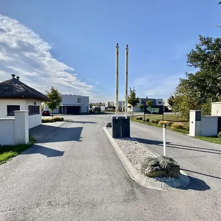 Teichappartement Am Golfplatz Und Therme Lutzmannsburg